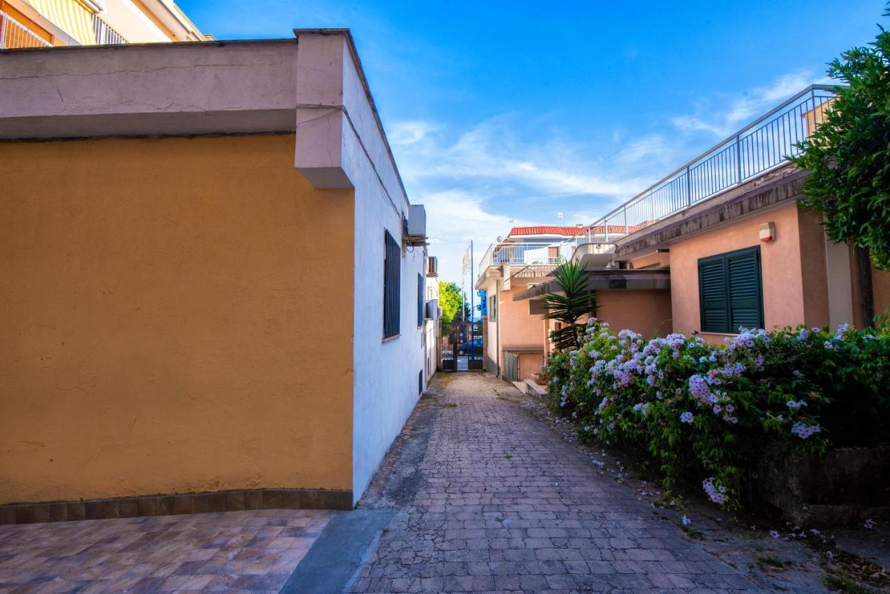 Domus Marti Formia Exterior foto